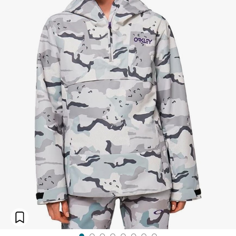 Women’s Oakley Pullover Snowboarding Jacket